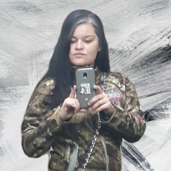 Meet your Posher, Sidney - Picture 3 of 12